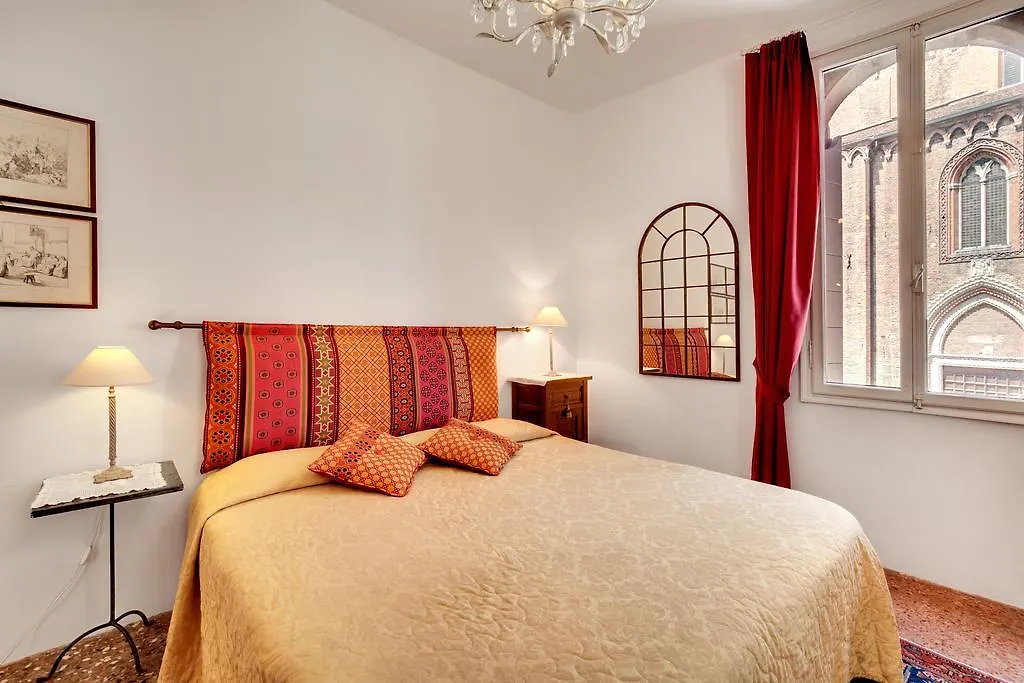 Ca' Badoer Frari Apartment Venice