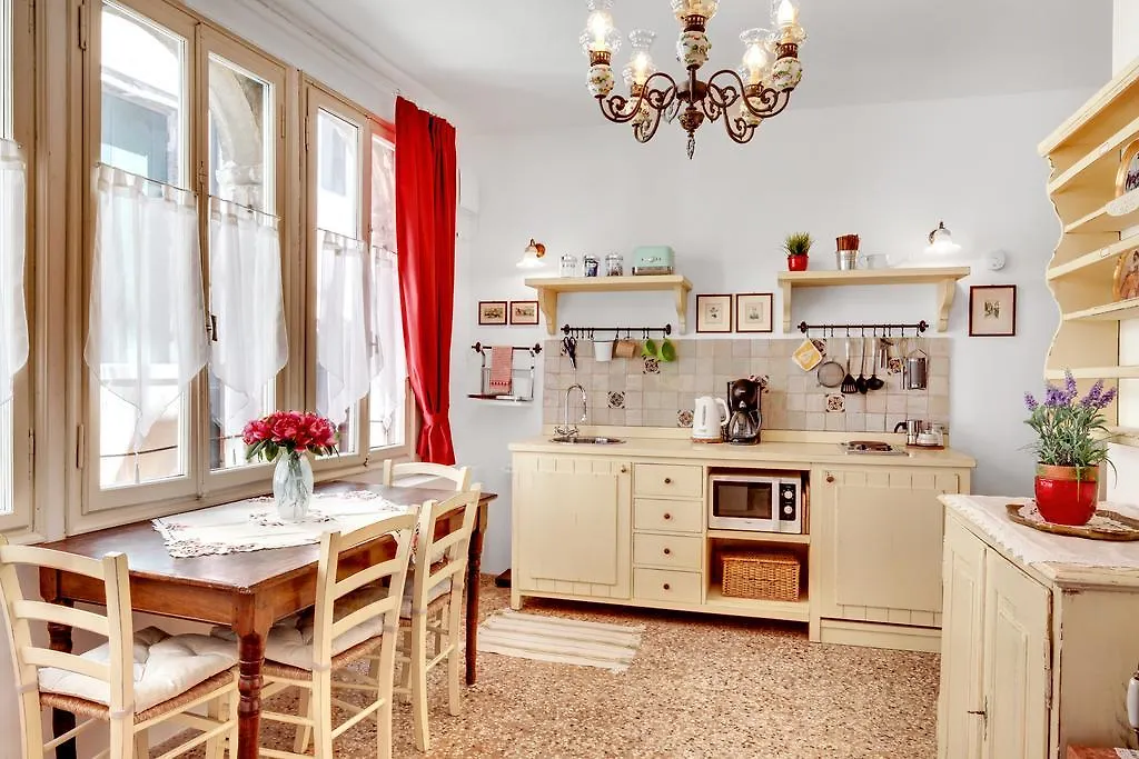 Ca' Badoer Frari Apartment Venice